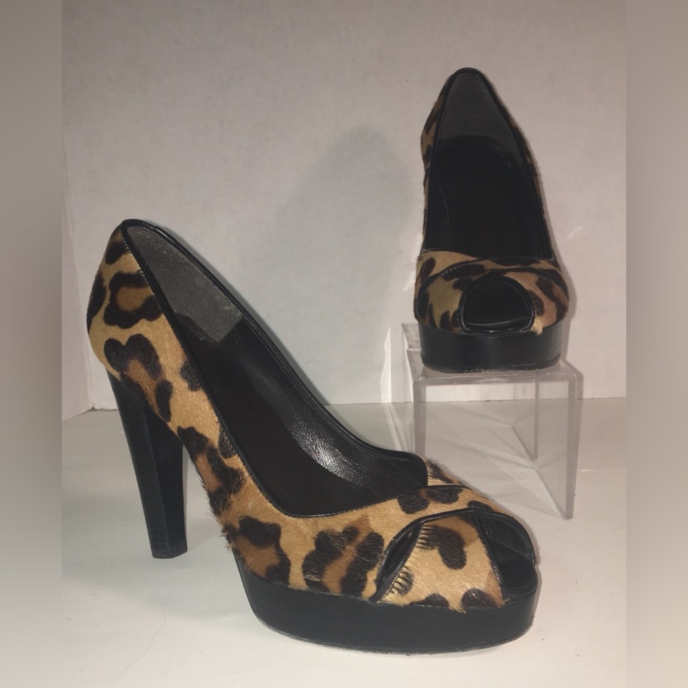 Stuart Weitzman Size 7.5 Leopard Print Calf Hair … - image 1